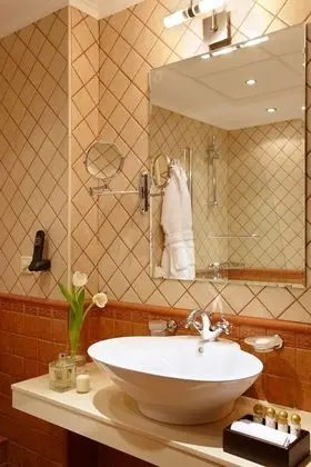 Alpine Executive Room