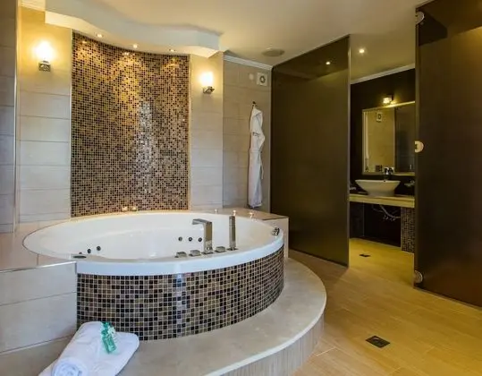 Honeymoon Süit, 1 Çift Kişilik Yatak, Sıcak Su Küveti, Dağ Manzaralı