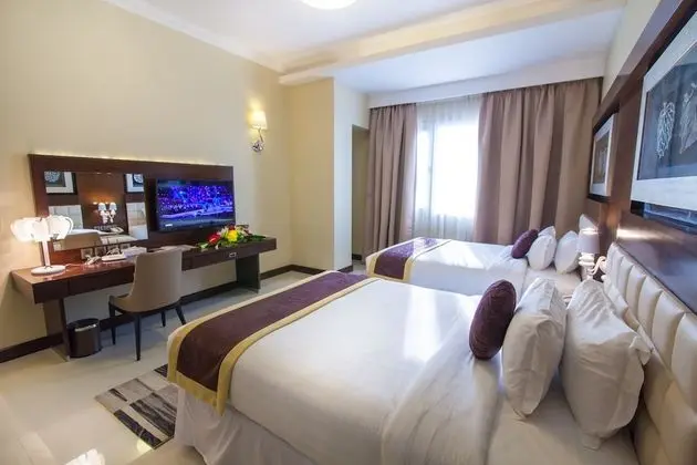 İki Ayrı Yataklı Oda, Şehir Manzaralı