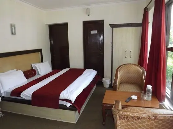 Premier Tek Büyük Yataklı Oda