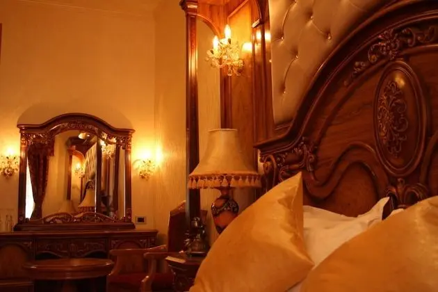 Comfort Tek Büyük Yataklı Oda