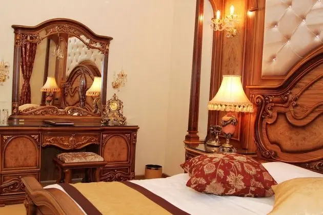 Exclusive Tek Büyük Yataklı Oda