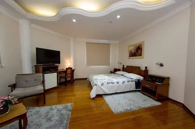 Luxury Tek Büyük Yataklı Oda