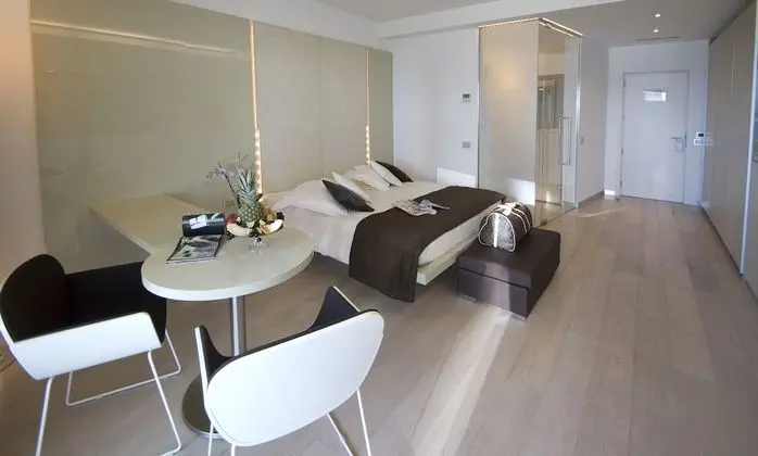Comfort Üç Kişilik Oda, Teras, Bahçeli