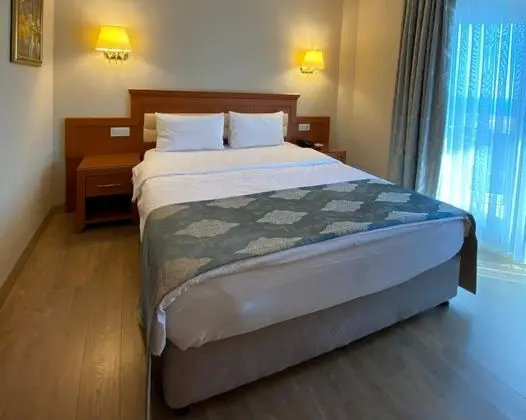 Standart Üç Kişilik Oda, Manzarasız