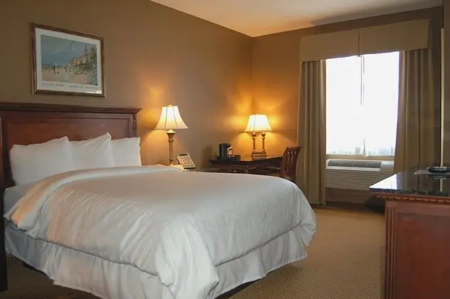 Standard Oda, 1 Büyük (Queen) Boy Yatak, Engellilere Uygun (Bathtub)