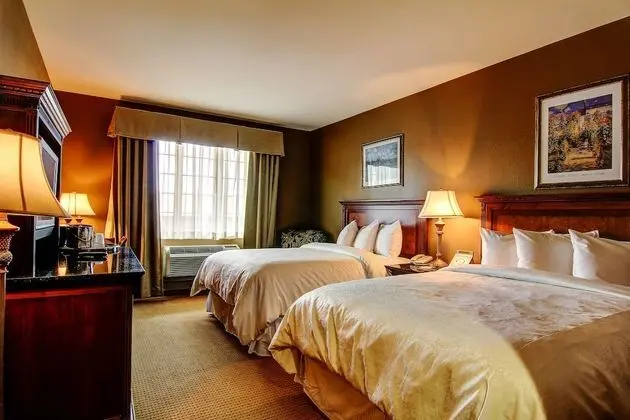 Standard Oda, 2 Büyük (Queen) Boy Yatak