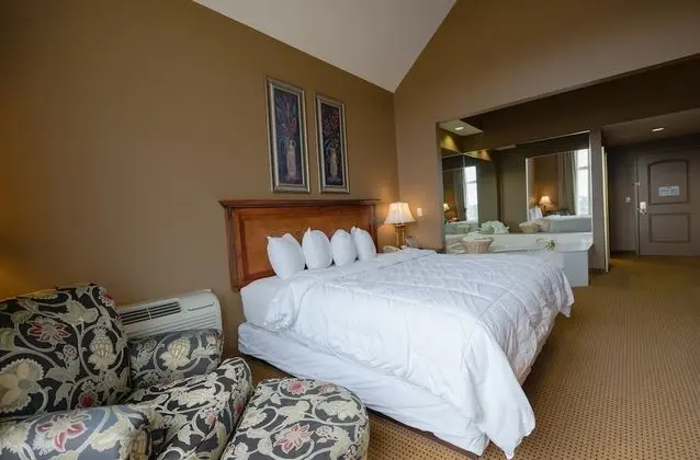 Süit, 1 En Büyük (King) Boy Yatak, Sıcak Su Küveti