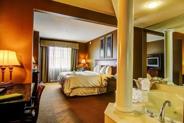 Süit, 1 En Büyük (King) Boy Yatak, Sıcak Su Küveti