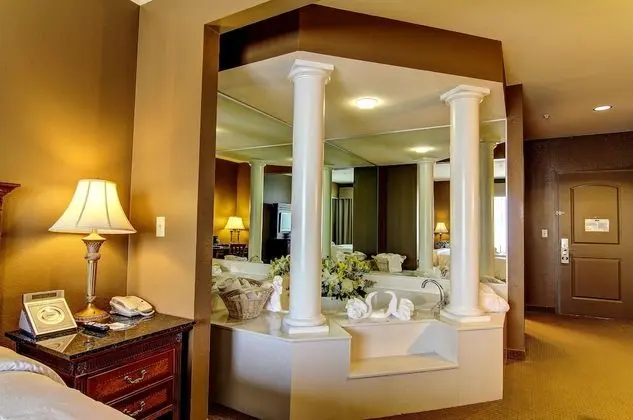 Süit, 1 En Büyük (King) Boy Yatak, Sıcak Su Küveti