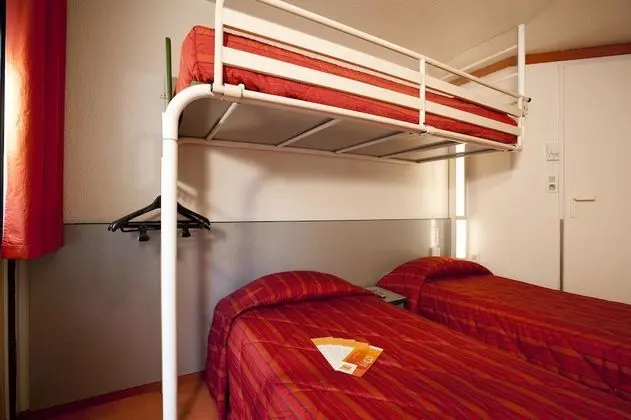 Standard Oda, 3 Tek Kişilik Yatak