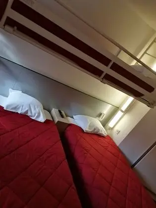 Standard Oda, 3 Tek Kişilik Yatak