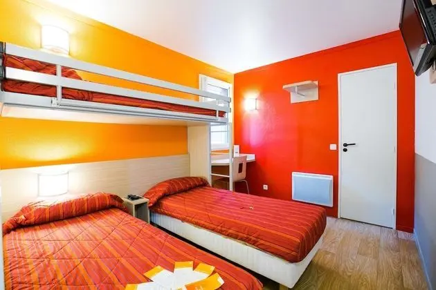 Standard Oda, Birden Çok Yatak (1 Double and 1 Single bed)