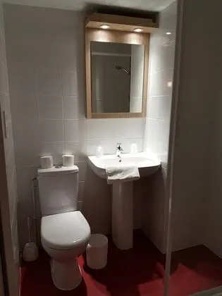 Standard Oda, Birden Çok Yatak (1 Double and 1 Single bed)