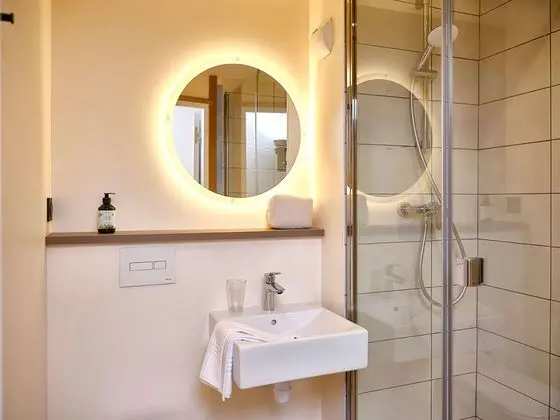 Standard Oda, Birden Çok Yatak (1 Double and 1 Single bed)