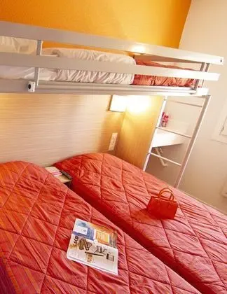 Standard Oda, 3 Tek Kişilik Yatak (Shared Bathroom)