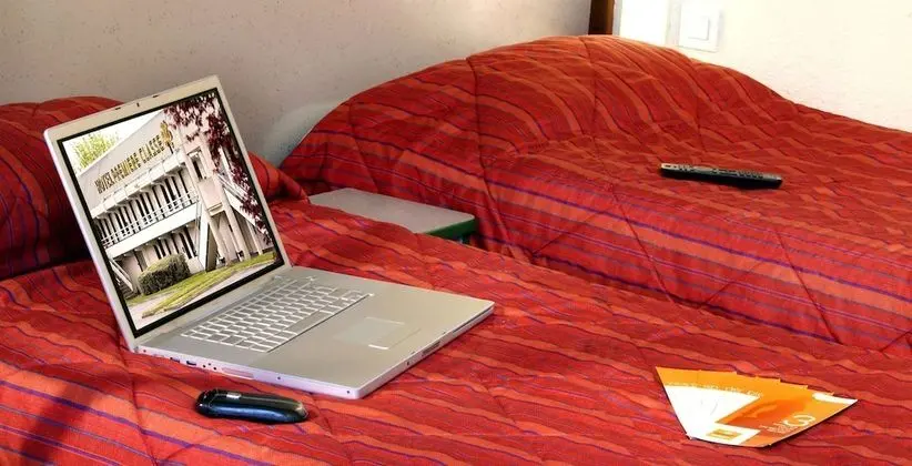 Standard Oda, 3 Tek Kişilik Yatak