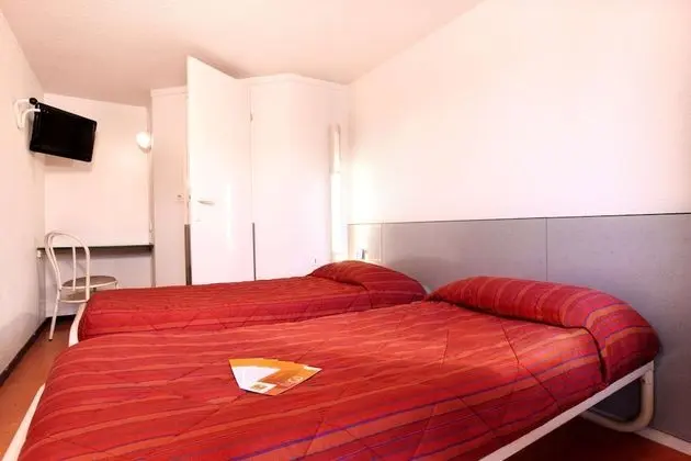 Standard Oda, Birden Çok Yatak (1 Double and 1 Single bed)