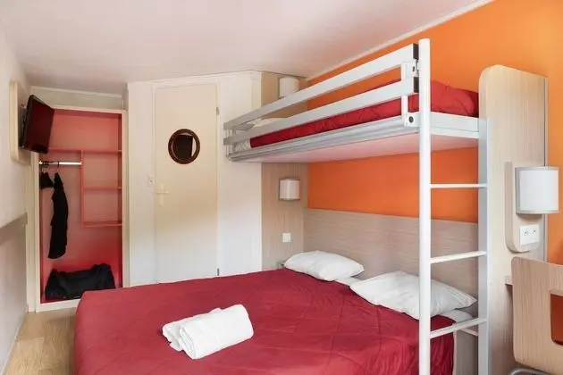 Standard Oda, Birden Çok Yatak (1 Double and 1 Single bed)