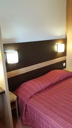 Standard Oda, 1 Çift Kişilik Yatak