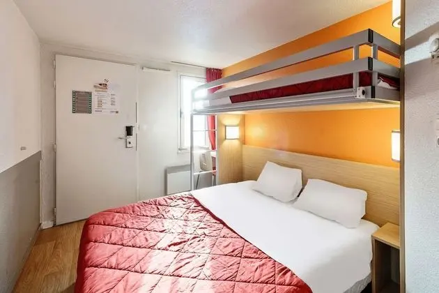 Standard Oda, Birden Çok Yatak (1 Double and 1 Single bed)