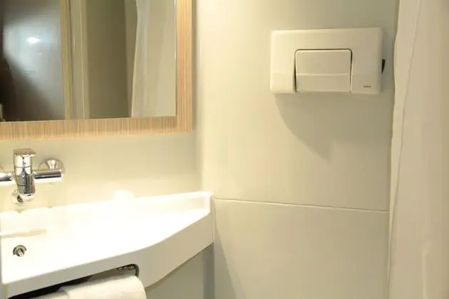 Standard Oda, Birden Çok Yatak (1 Double and 1 Single bed)