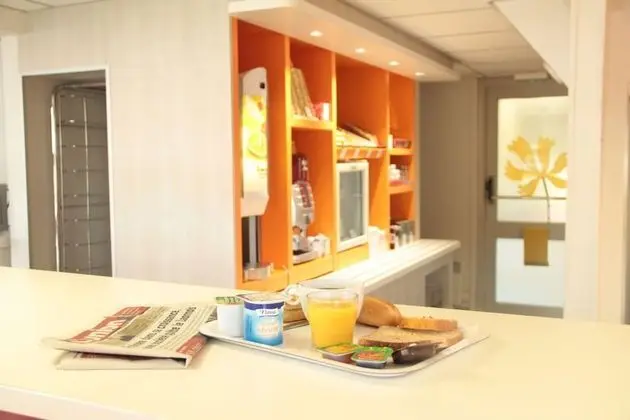 Standard Oda, Birden Çok Yatak (1 Double and 1 Single bed)