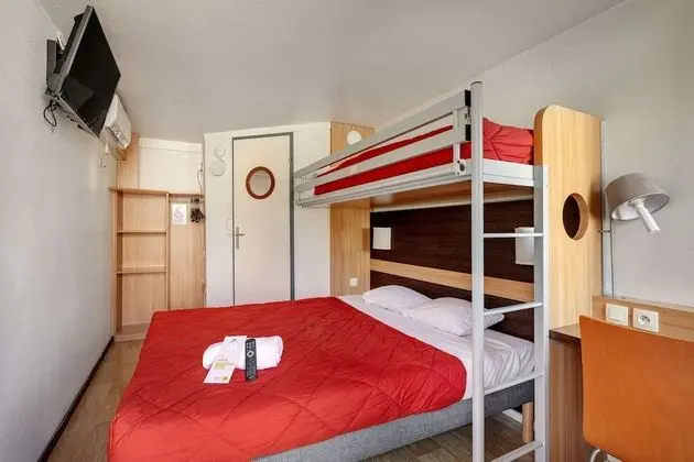 Standard Oda, Birden Çok Yatak (1 Double and 1 Single bed)