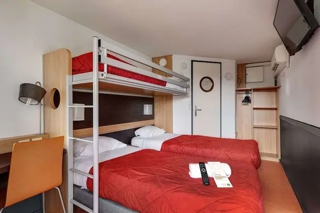 Standard Oda, Birden Çok Yatak (1 Double and 1 Single bed)