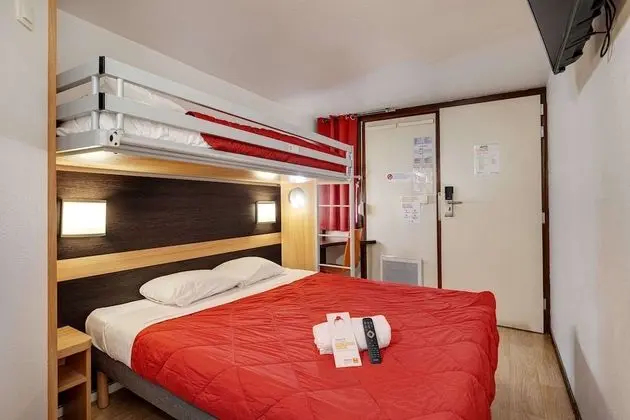 Standard Oda, Birden Çok Yatak (1 Double and 1 Single bed)