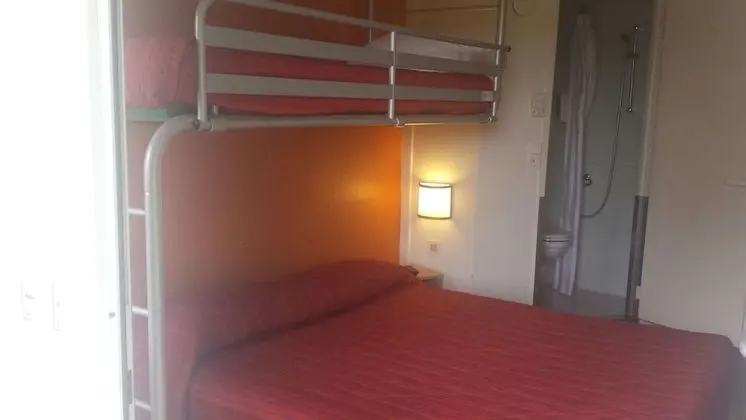 Standard Oda, Birden Çok Yatak (1 Double and 1 Single bed)