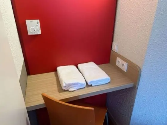 Standard Oda, Birden Çok Yatak (1 Double and 1 Single bed)