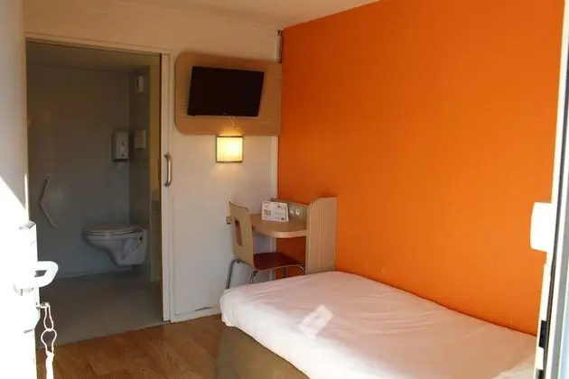 Standard Oda, 1 Tek Kişilik Yatak