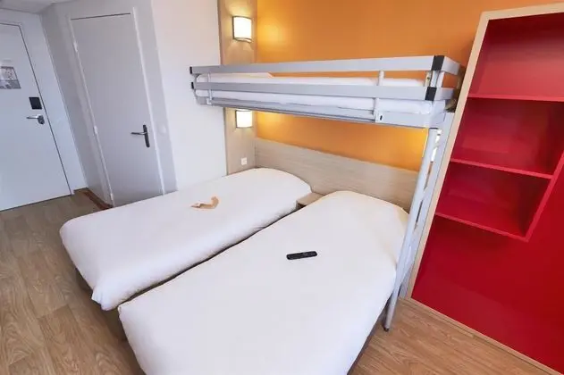 Standard Oda, 3 Tek Kişilik Yatak