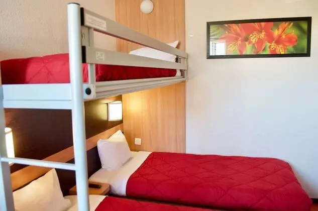 Standard Oda, 3 Tek Kişilik Yatak