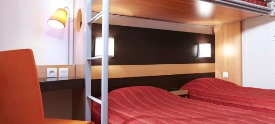 Standard Oda, 3 Tek Kişilik Yatak