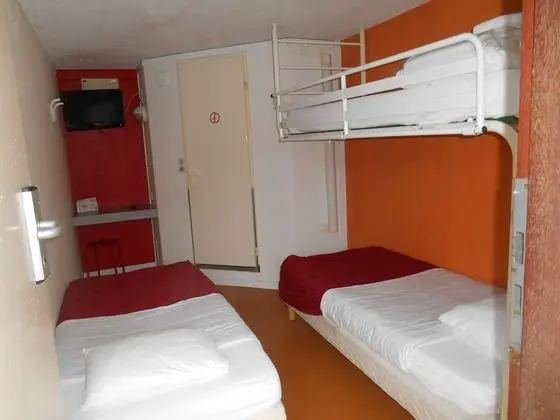 Standard Oda, 3 Tek Kişilik Yatak