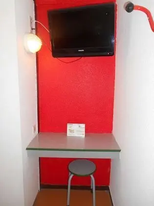 Standard Oda, Birden Çok Yatak (1 Double and 1 Single bed)