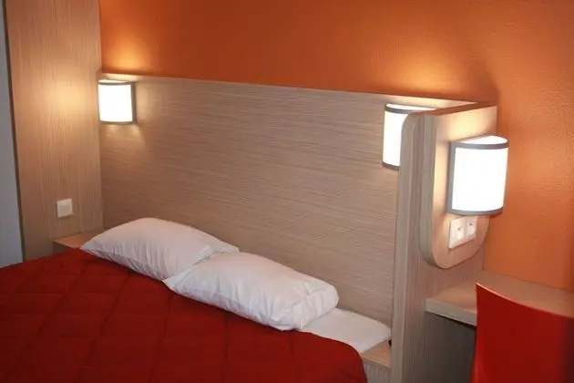 Standard Oda, Birden Çok Yatak (1 Double and 1 Single bed)