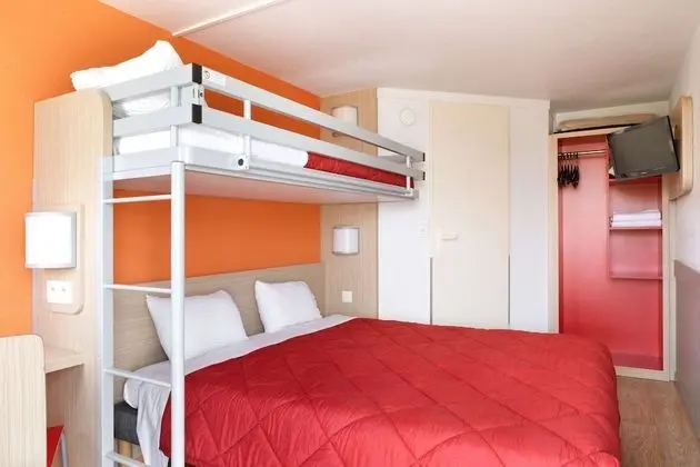 Standard Oda, Birden Çok Yatak (1 Double and 1 Single bed)