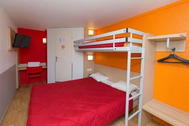 Standard Oda, Birden Çok Yatak (1 Double and 1 Single bed)