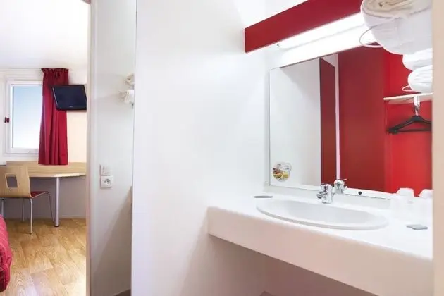 Standard Oda, 1 Çift Kişilik Yatak