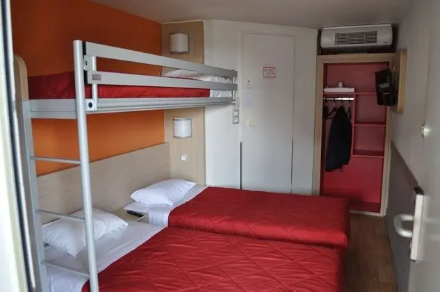 Standard Oda, 3 Tek Kişilik Yatak