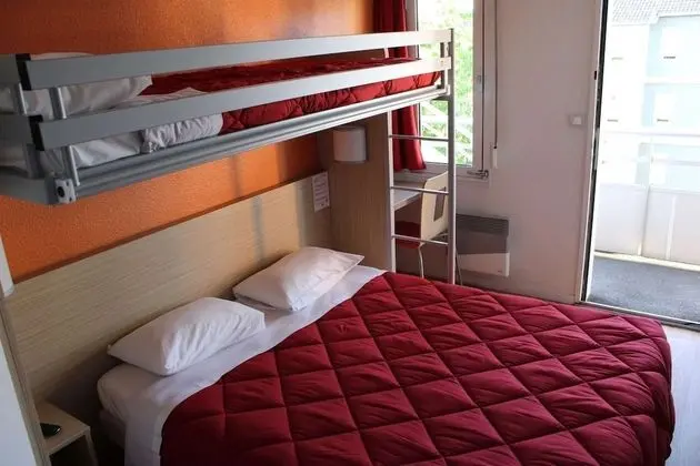 Standard Oda, Birden Çok Yatak (1 Double and 1 Single bed)