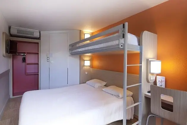 Standard Oda, Birden Çok Yatak (1 Double and 1 Single bed)