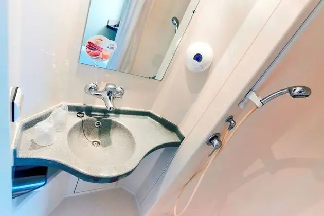 Standard Oda, Birden Çok Yatak (1 Double and 1 Single bed)