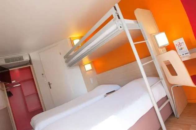 Standard Oda, 3 Tek Kişilik Yatak