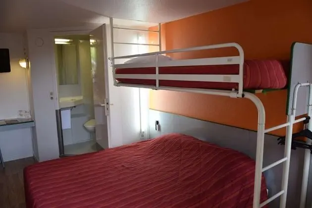 Standard Oda, Birden Çok Yatak (1 Double and 1 Single bed)