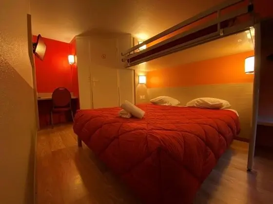 Standard Oda, Birden Çok Yatak (1 Double and 1 Single bed)