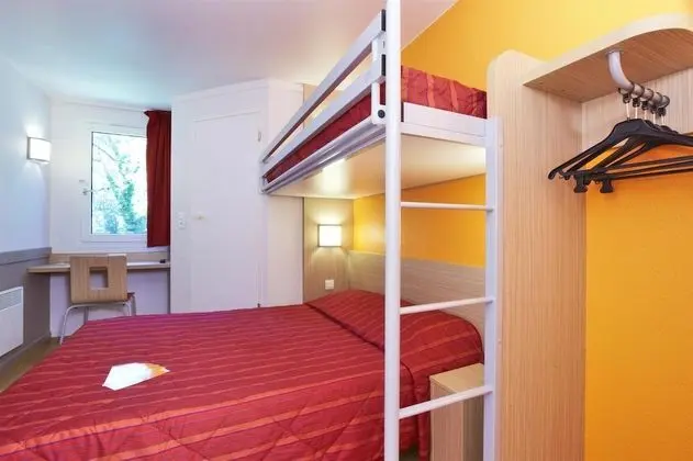 Standard Oda, Birden Çok Yatak (1 Double and 1 Single bed)